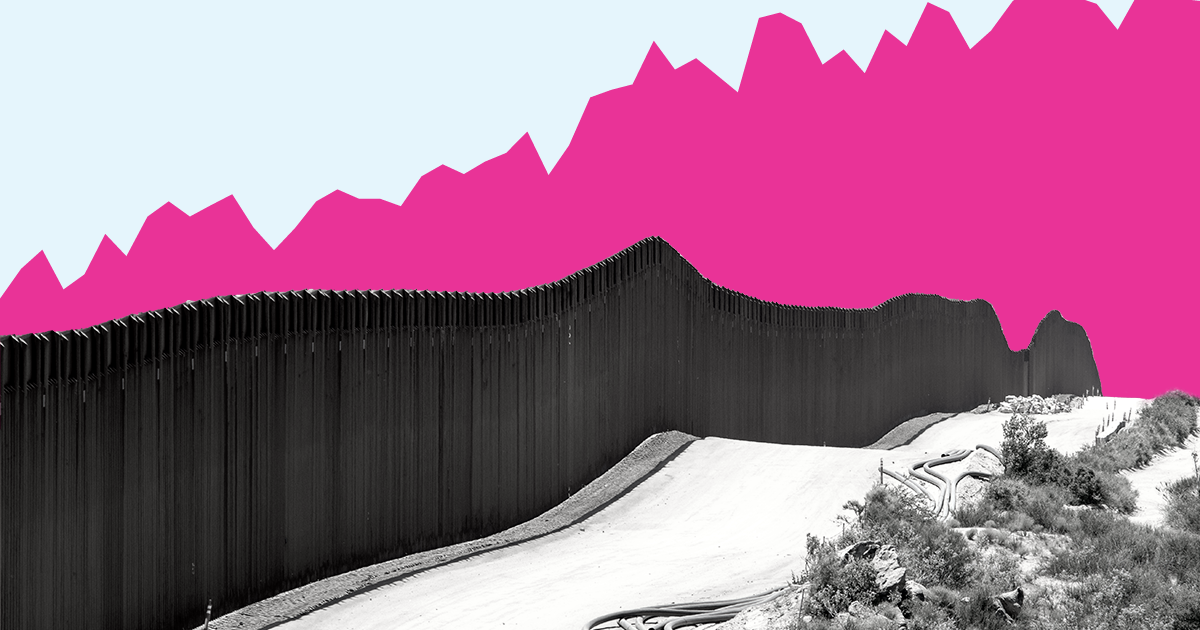 IMMIGRATION 03 Border Wall Illegal Undocumented Line Up